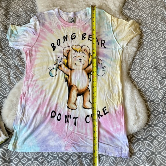 UNIF Bear Don’t Care Tee - s - Picture 2 of 4